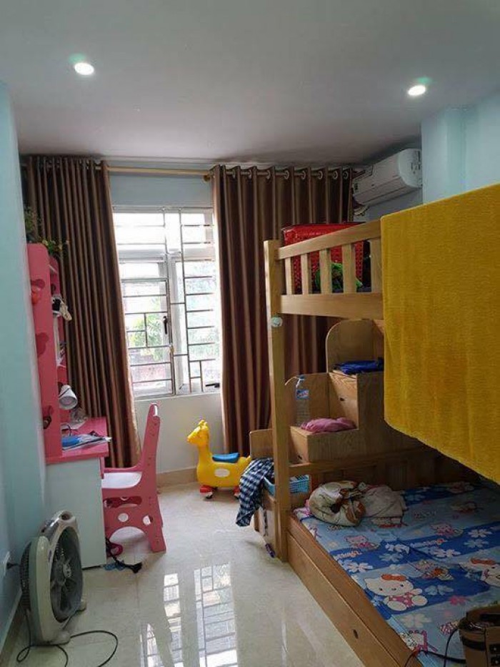 Mặt phố quận Thanh Xuân 60m2, 5 tầng, kinh doanh sầm uất