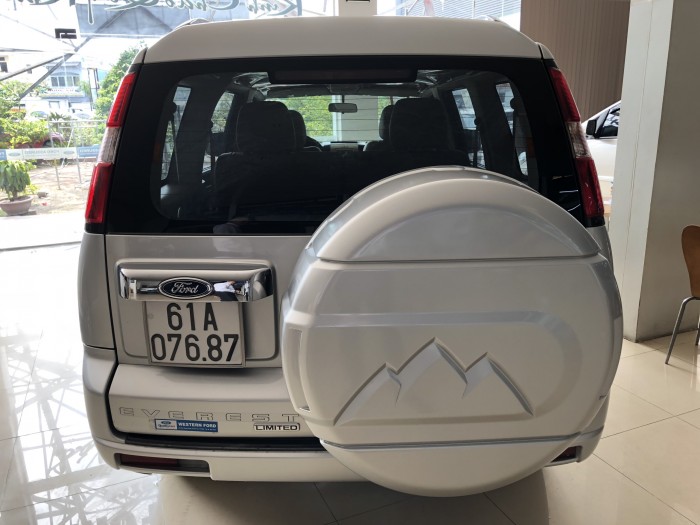 Bán Ford Everest 4x2 AT sx 2k12 ghi vàng