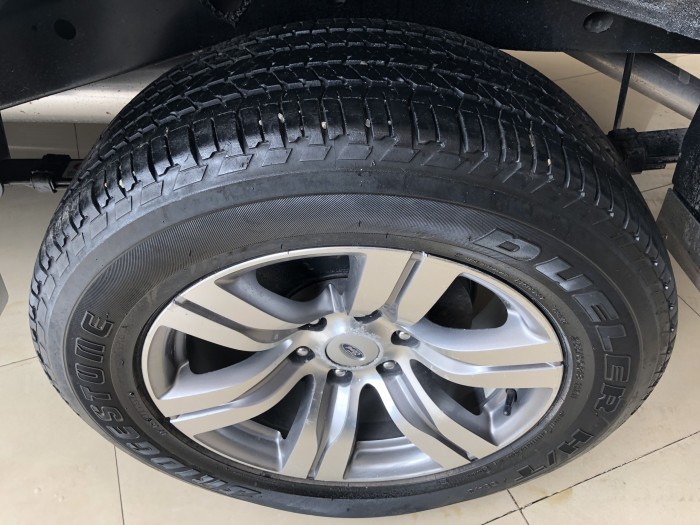 Bán Ford Everest 4x2 AT sx 2k12 ghi vàng