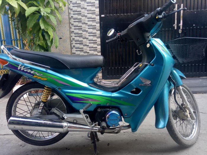 2.Wave 110c up dàn áo thái bstp xe đẹp như hình chạy lợi xăng bstp giá 5,2tr, chạy vô tư