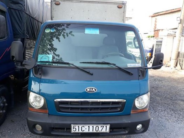 KiA K2700 Đời 2011 thùng kín giá ưu đãi