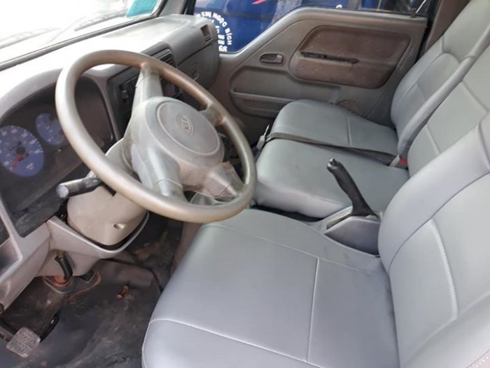 KiA K2700 Đời 2011 thùng kín giá ưu đãi