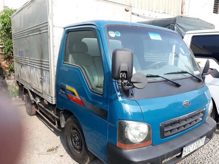 KiA K2700 Đời 2011 thùng kín giá ưu đãi