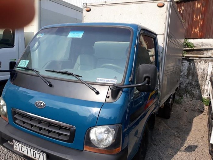KiA K2700 Đời 2011 thùng kín giá ưu đãi