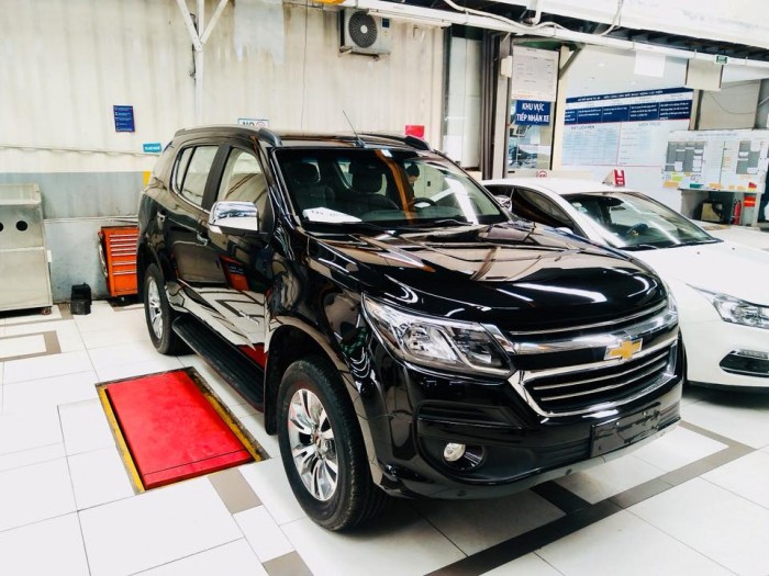 SUV Trailblazer 2.5 LTZ 4x4 lấy xe
