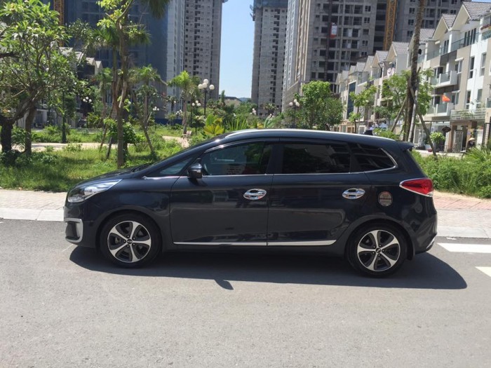 Cần bán kia Rondo 2017, số tự động, máy dầu, màu xám xanh