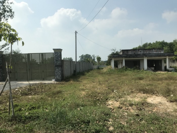 Đất siêu rẻ 200m2 Đất Mặt Tiền Trần Văn Giàu