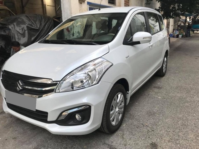Bán Suzuki Ertiga 2017 tự động nhập Indonesia màu trắng rất đẹp