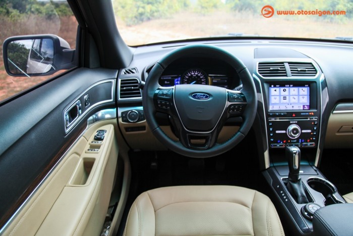 Quận 6- FOrd Expolrer đã có xe , đủ màu giao ngay trong tháng !