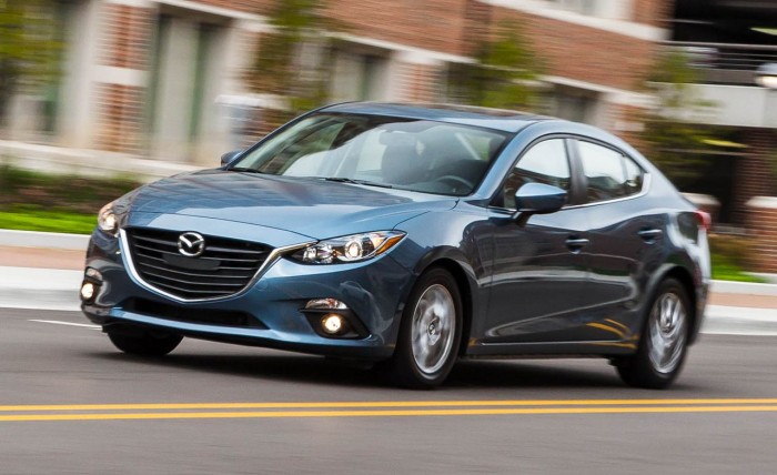 MAZDA 3 ưu đãi lên tới 20 triệu, tặng bảo hiểm thân vỏ