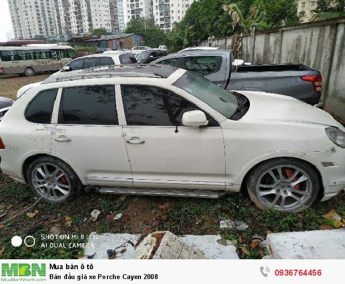 Bán đấu giá xe Porche Cayen 2008