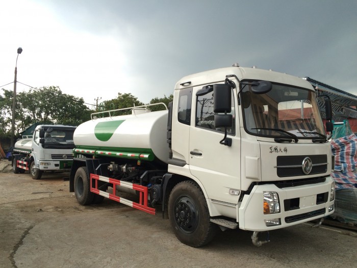 Xe tec phun nước tưới cây rửa đường Dongfeng 9m3