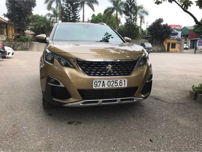 Giá xe Peugeot 3008 Vàng Kim về Peugeot Lào Cai 2019