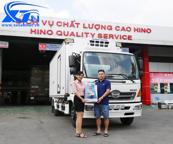 Xe Tải Hino 6 Tấn FC9JJTA thùng dài 5m7