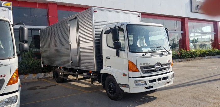 Xe Tải Hino 6 Tấn FC9JLTA thùng dài 6m7