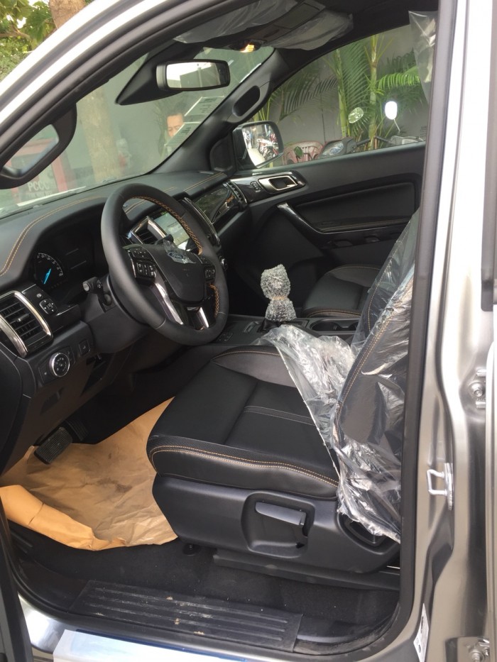 Bán Ford Ranger giá siêu tốt, hỗ trợ 100% ngân hàng, xe giao ngay cho khách