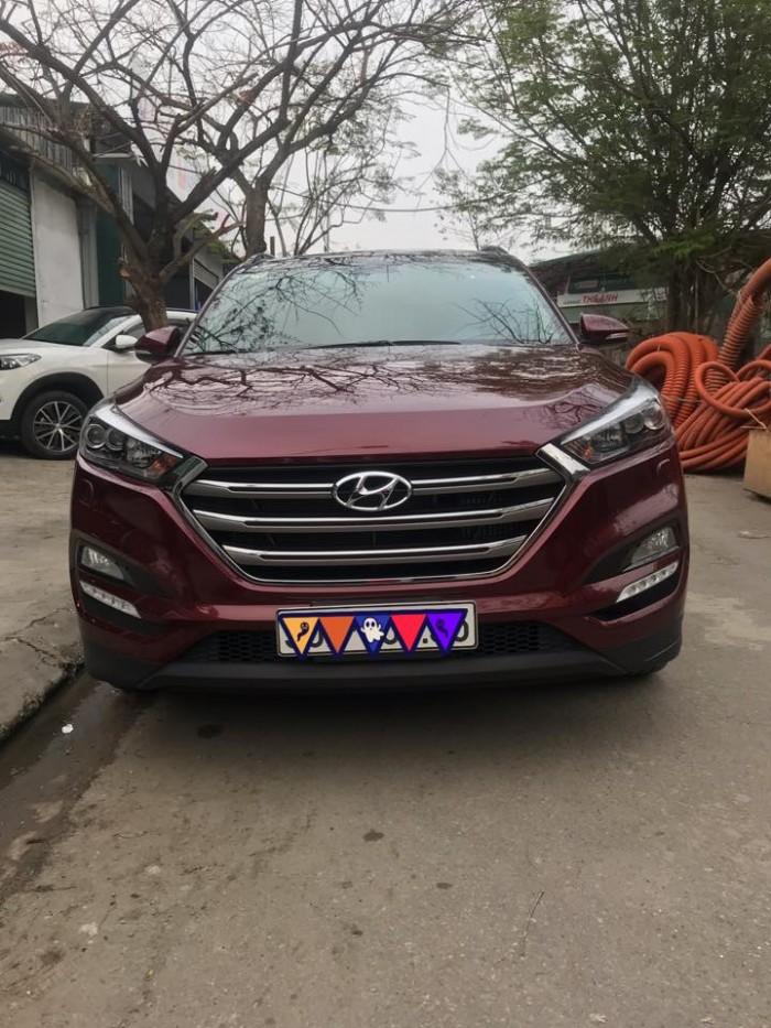 Hyundai Tucson 2.0L máy dầu sx 2018,ODO 8000km