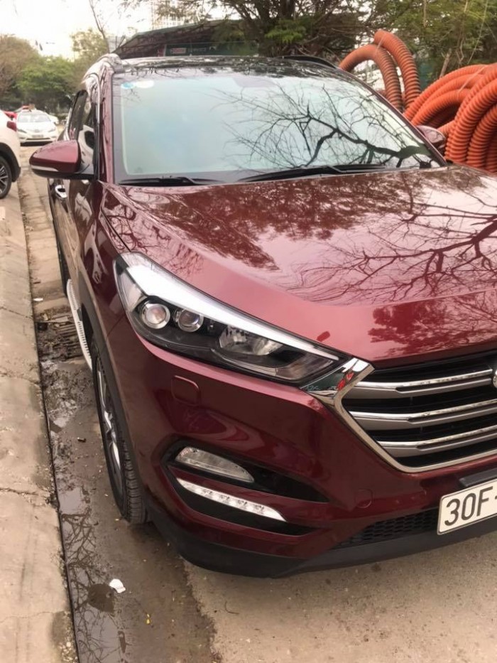 Hyundai Tucson 2.0L máy dầu sx 2018,ODO 8000km