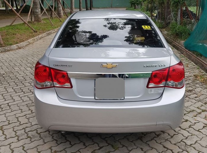 Bán Chevrolet Cruze LTZ  2012 màu bạc tự động chính chủ đẹp