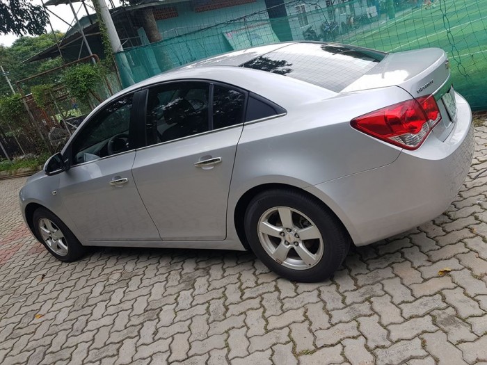 Bán Chevrolet Cruze LTZ  2012 màu bạc tự động chính chủ đẹp