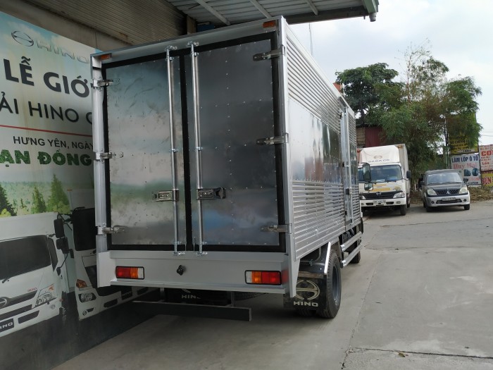 Xe tải hino Dutro XZU 342L . 8,25 tấn euro 4 2018