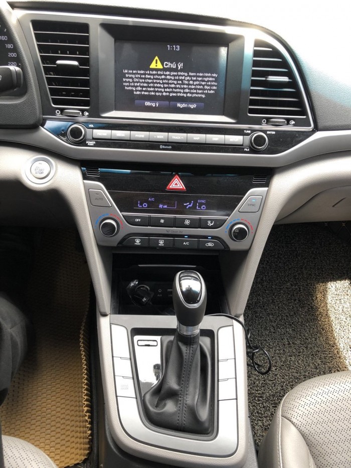 Bán Elantra 1.6AT, màu nâu, đúng chất, giá TL, hổ trợ góp