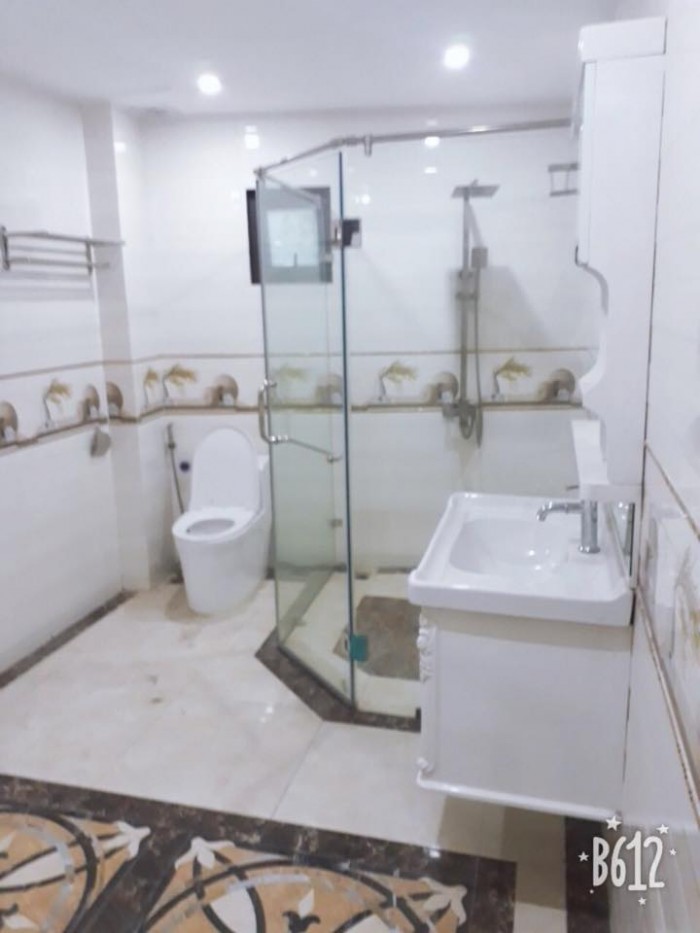 Bán nhà mới Lê Trọng Tấn 52m2 x 5 tầng ô tô vào nhà