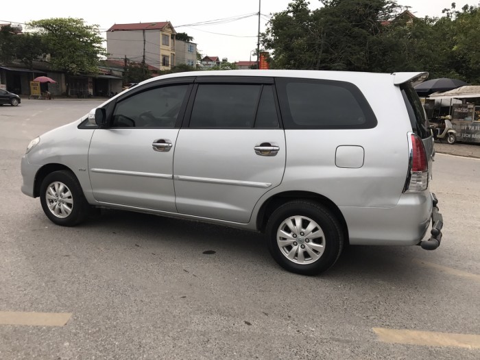 Bán ô tô Toyota Innova G đời 2010, màu bạc, Xe Cực Tuyển. Nói K taxi dịch vụ