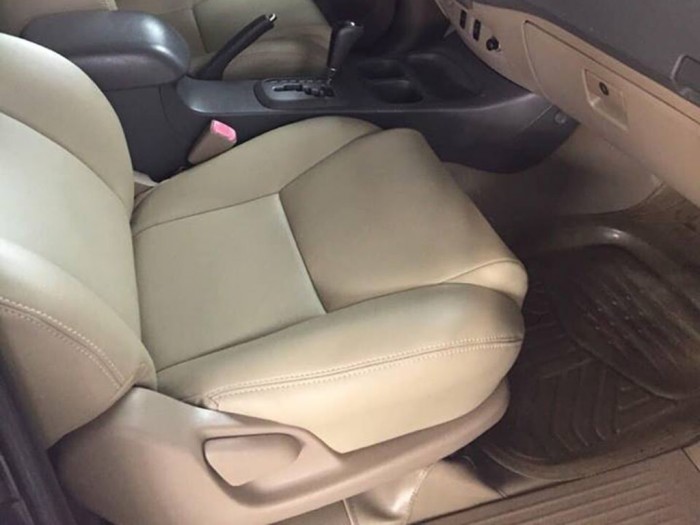 Bán Xe Fortuner 2014 tự  động  xám chì đi 69 000 km