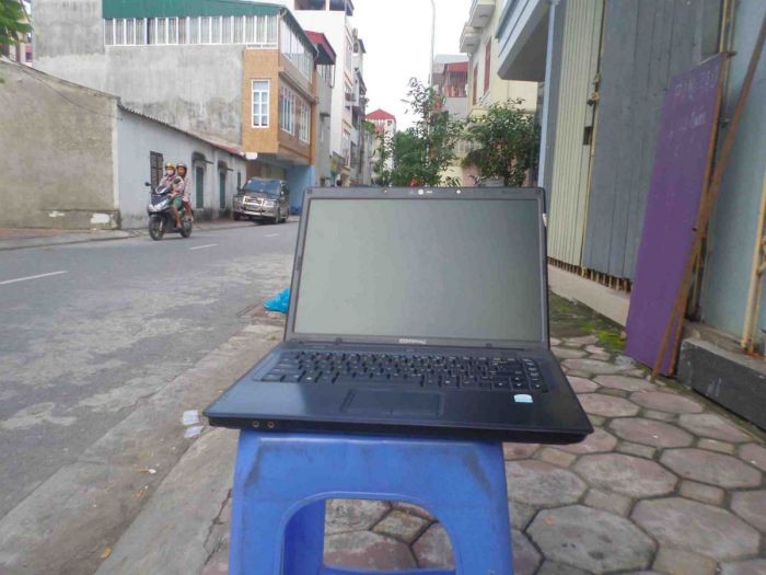 laptop cũ, Hp compaq c700 ,laptop dòng doanh nhân,