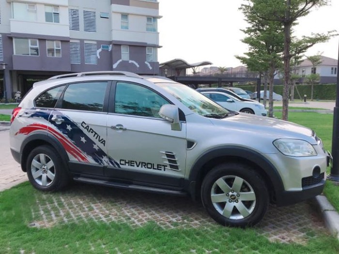 Bán nhanh Captiva LT 2007 số sàn màu bạc chính chủ.