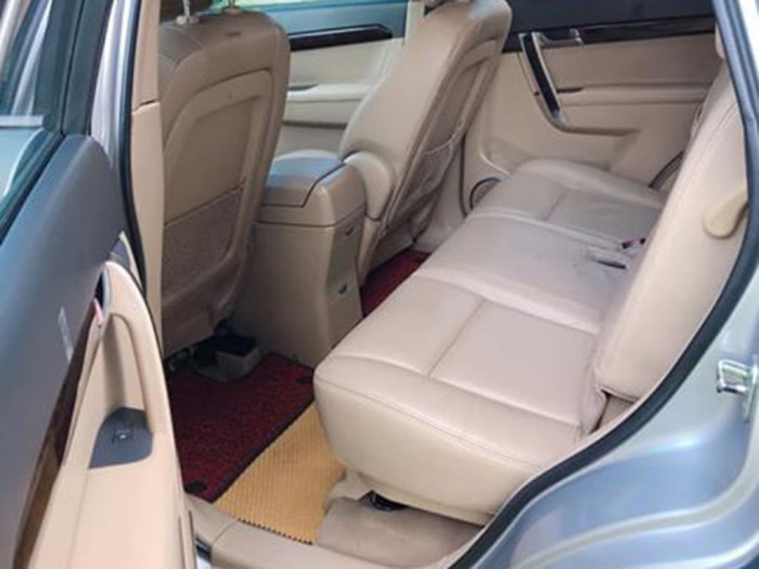 Bán nhanh Captiva LT 2007 số sàn màu bạc chính chủ.