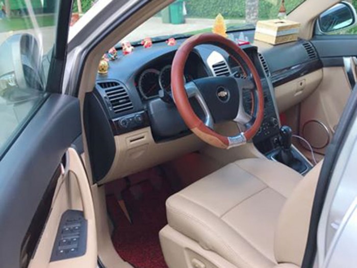 Bán nhanh Captiva LT 2007 số sàn màu bạc chính chủ.