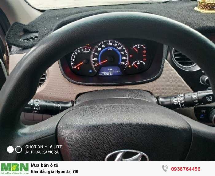 Bán đấu giá Hyundai i10
