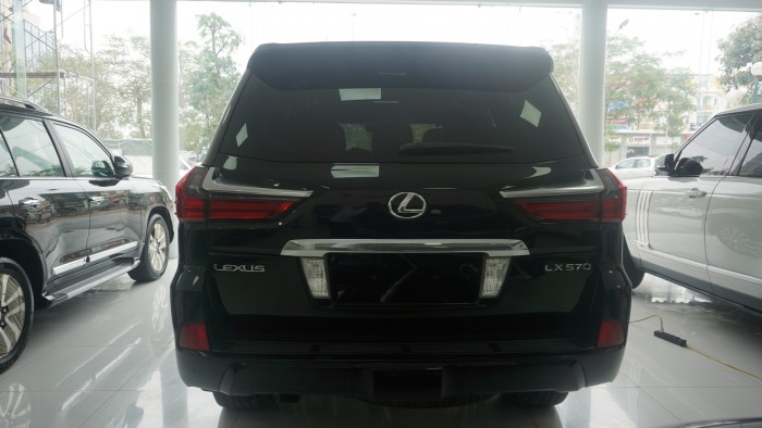 MT AUTO 88 TỐ HỮU Bán xe Lexus LX 570 năm sản xuất 2015, màu đen, nhập khẩu chính hãng
