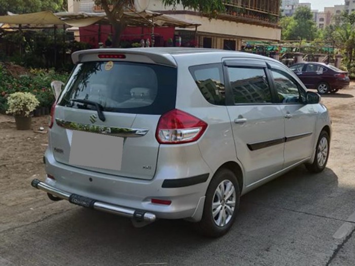 Bán Suzuki Ertiga 2017 màu trắng bạc số tự động nhập khẩu