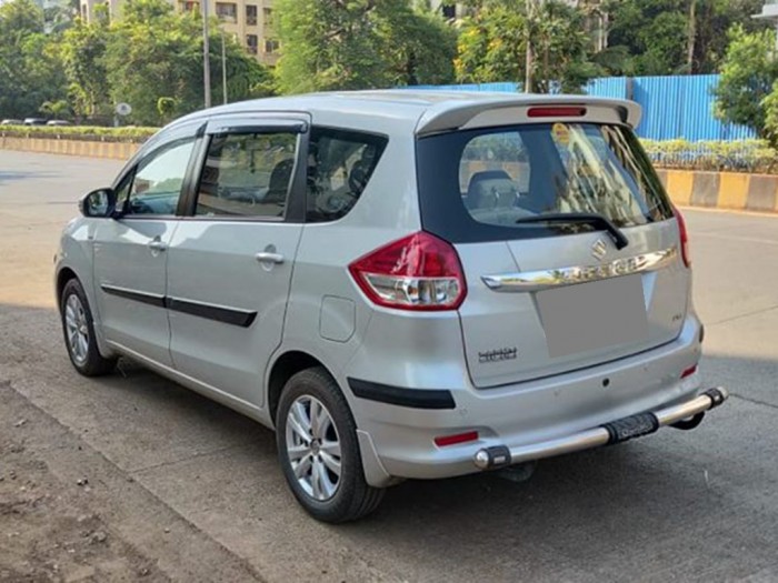 Bán Suzuki Ertiga 2017 màu trắng bạc số tự động nhập khẩu