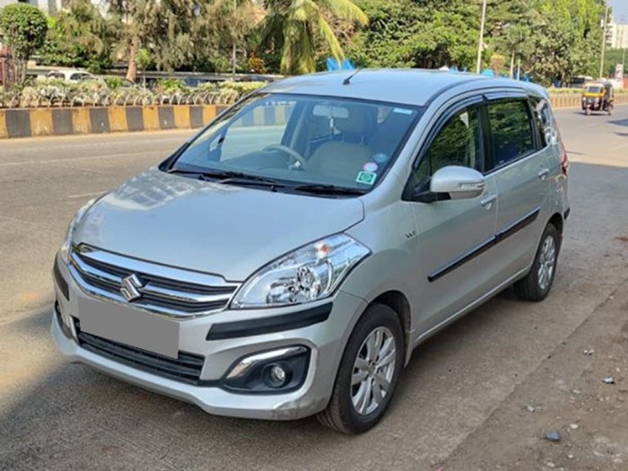 Bán Suzuki Ertiga 2017 màu trắng bạc số tự động nhập khẩu
