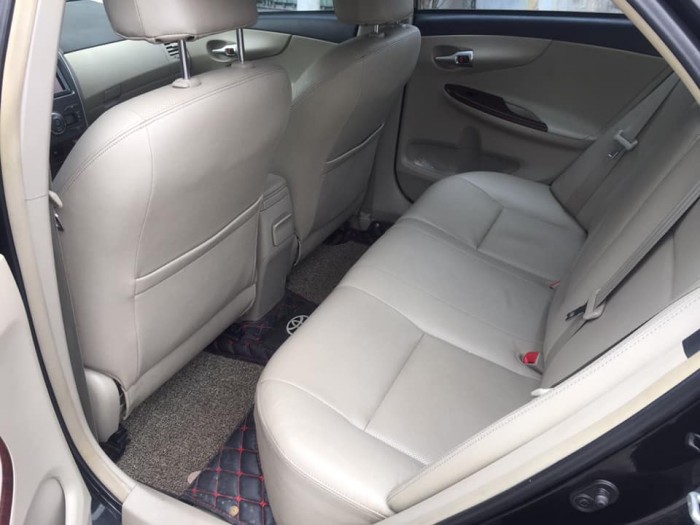Bán Toyota Altis 2011 tự động 2.0 màu đen full
