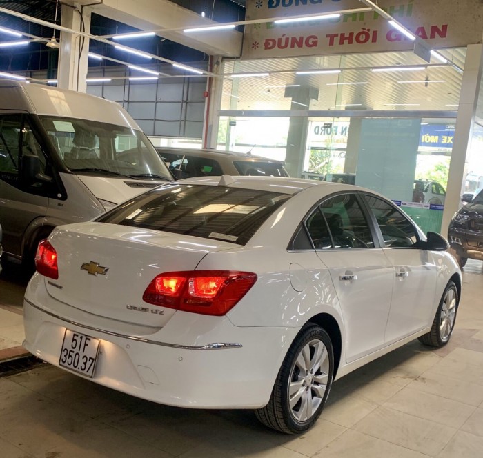 Cần bán Cruze số tự động sx2015.full options