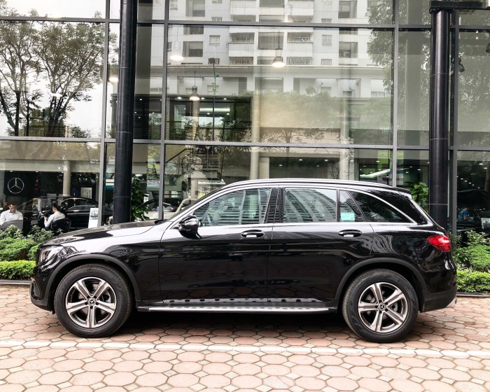 Bán Mercedes GLC200 2019 siêu lướt chính chủ giá cực tốt