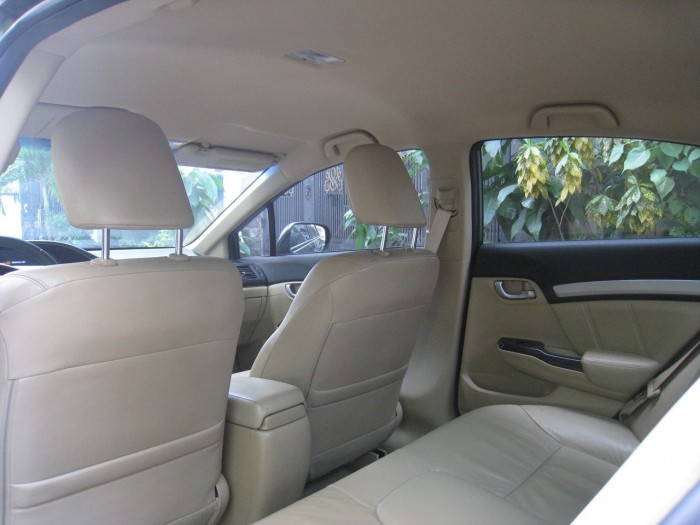 Bán Honda Civic 1.8 at 2013 xám chì rất đẹp