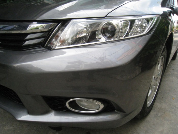 Bán Honda Civic 1.8 at 2013 xám chì rất đẹp