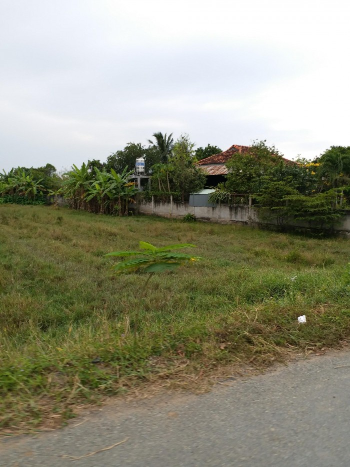 Cần bán lô đất mặt tiền đường đất ful thổ cư, đường Nguyễn Văn Linh , 280m2