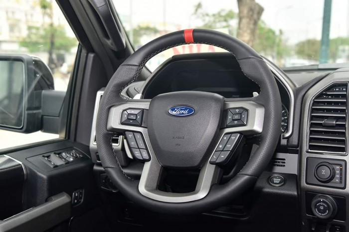 Bán ô tô Ford F150 Raptor Màu đen model 2019, màu đen, nhập khẩu Mỹ, LH: 0982.842838