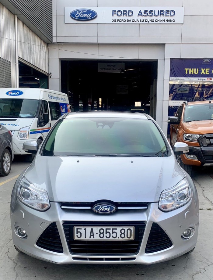 Bán Ford Focus 2.0L 05 cửa sx 2014(màu bạc)