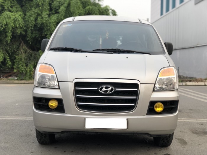 Hyundai Grand Starex 2.5MT sản xuất 2007 bản 12 chỗ màu Bạc