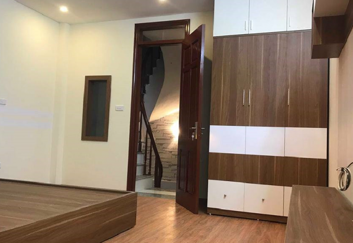 Bán nhà mới quận Hoàng Mai, 50m2, 3 ngủ, sát mặt phố.