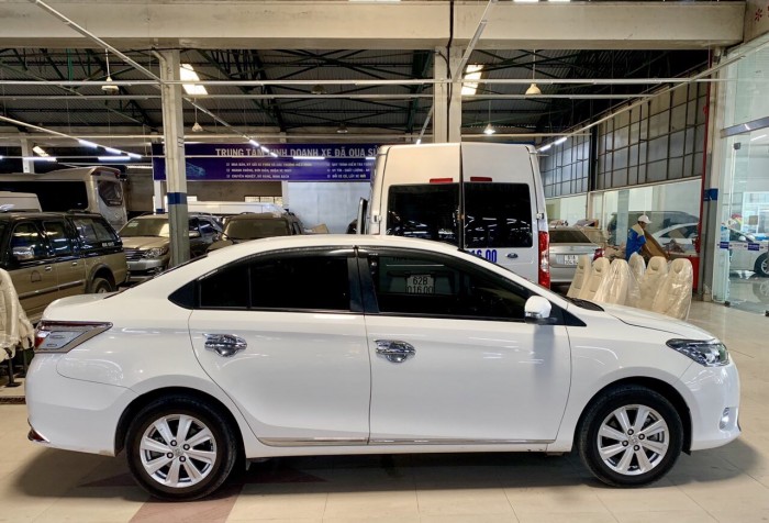 Vios E 2017, màu trắng, xe đẹp lung ling, giao dịch tại hãng