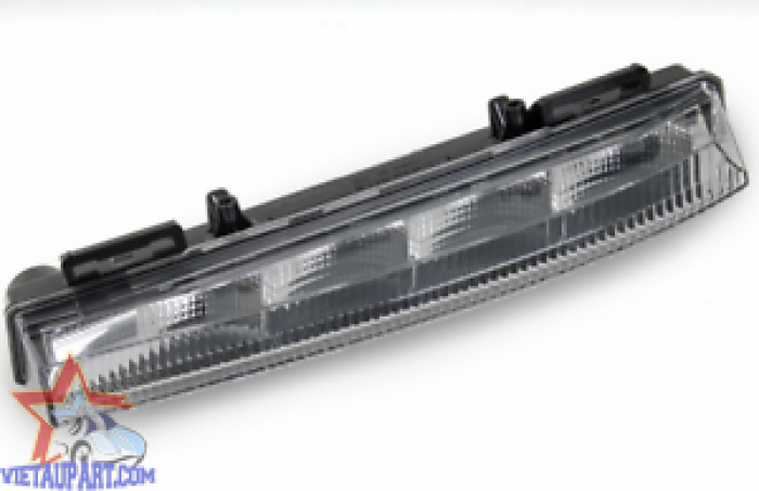 A0999065300-Đèn gầm led trái ( Đen) C280-C300